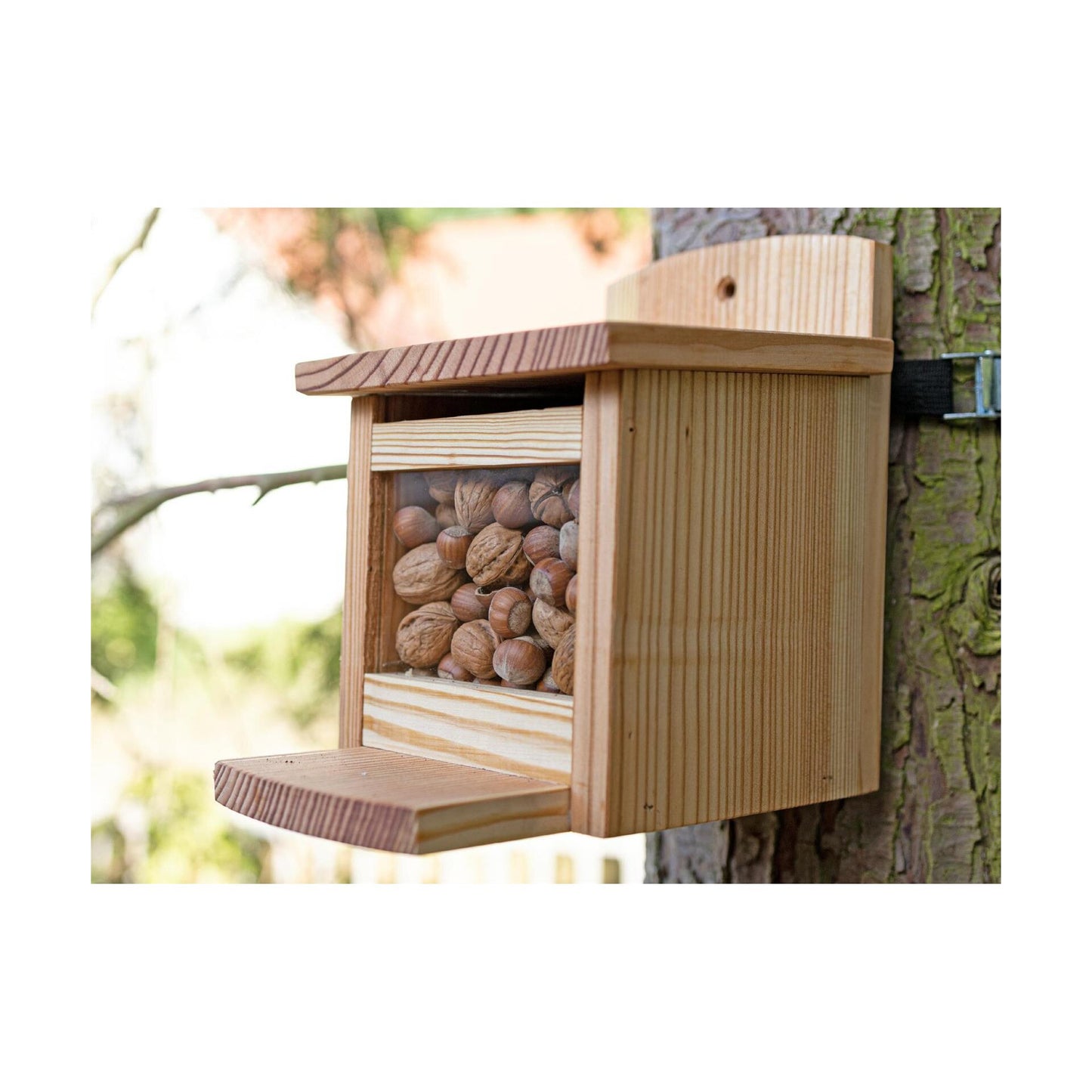 Eichhörnchen Futterhaus aus europäischer Lärche - inklusive Nussspender / Futterbox