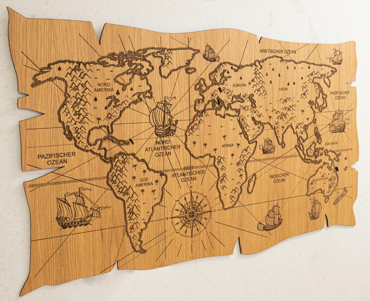 Holz Wandbild „Weltkarte Antik“