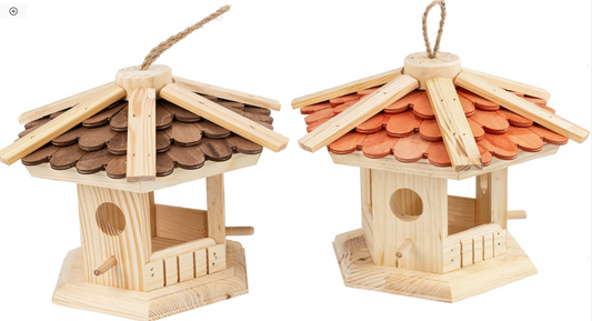 small birdhouse - dimensions 30 x 22 cm