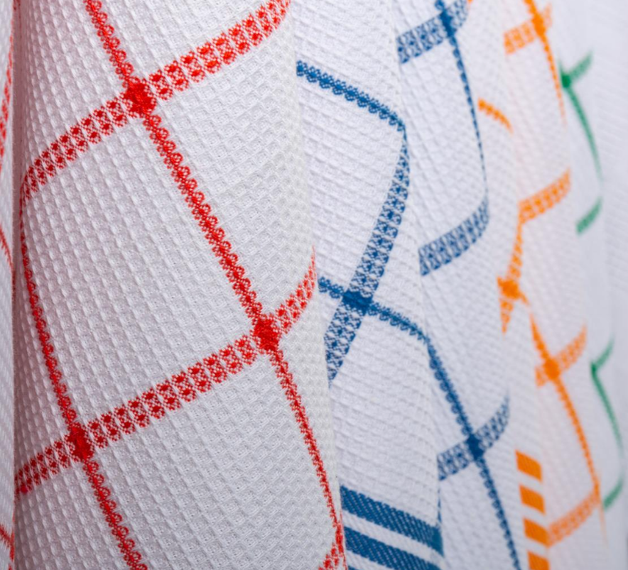 Classic cotton kitchen towel "WAFFELPIQUÉ KARO"