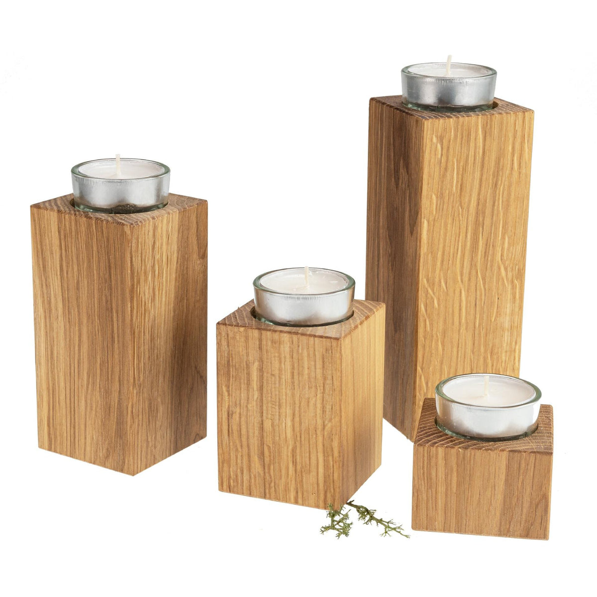 Schlichte Teelichthalter im 4er-Set aus Geölter oder Gebürsteter Eiche mit Glas und Teelicht - Ideal als Adventskranz